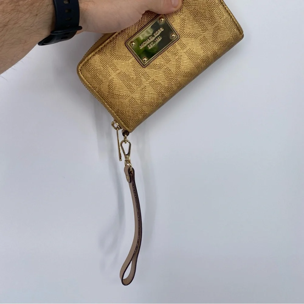 Michael Kors Gold Logo Wristlet Zip Wallet with Card Slots - Picture 2 of 6